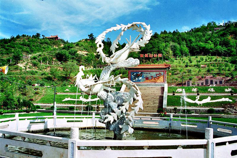 双凤山陵园雕塑